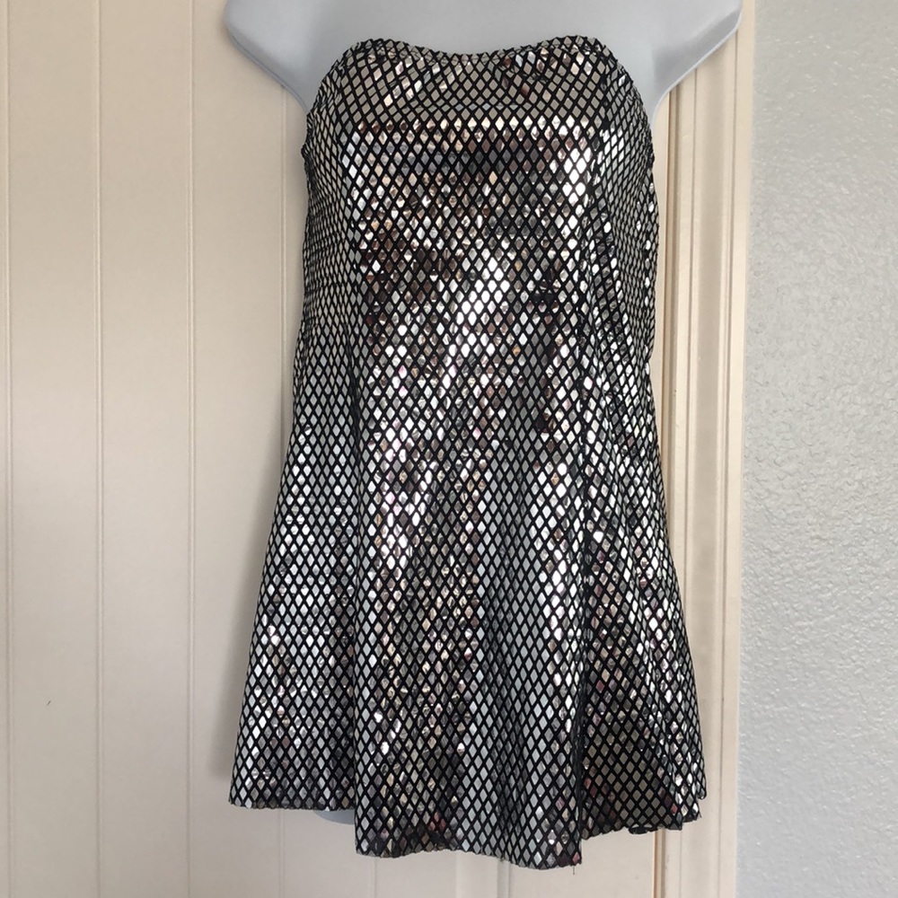 Dansco Mini GoGo dress size LC. Shiny aluminium!